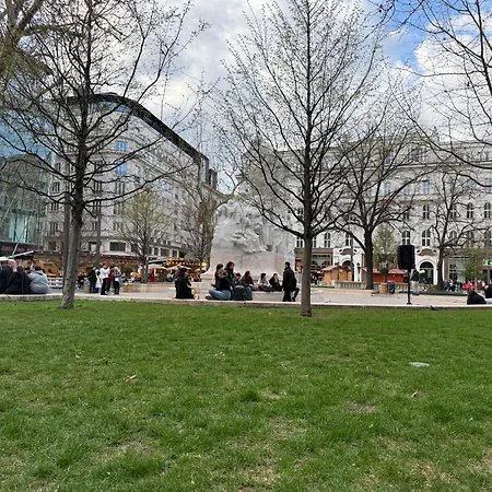 Vaci Budget Boedapest